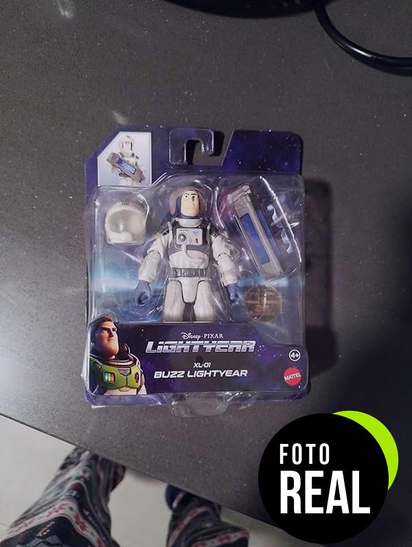buzz-lightyear-figura-foto-2