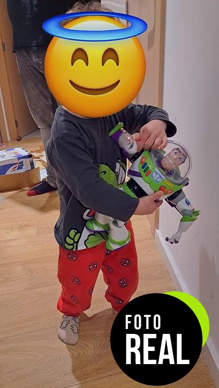 buzz-lightyear-figura-interactiva-toy-story-foto-2