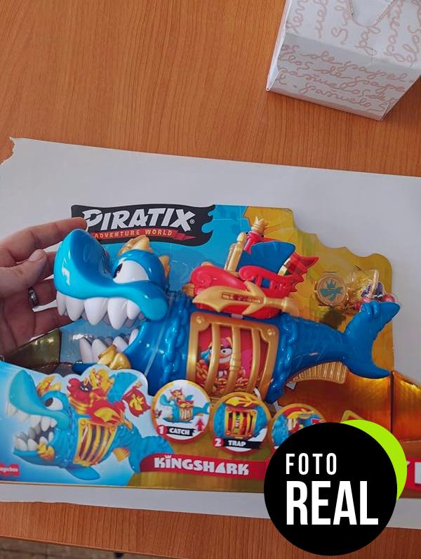 king-shark-piratix-jaula-foto-1