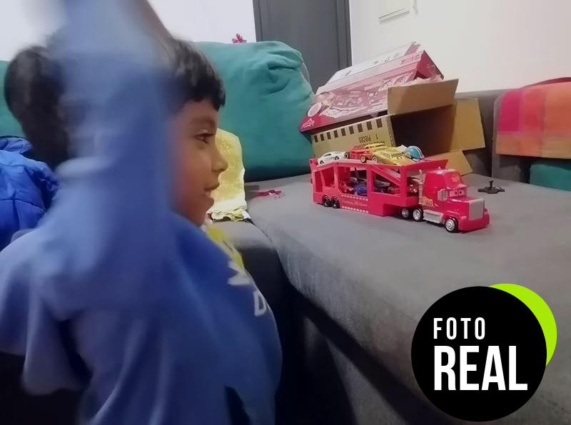 mattel-camion-mack-transportador-cars-foto-1